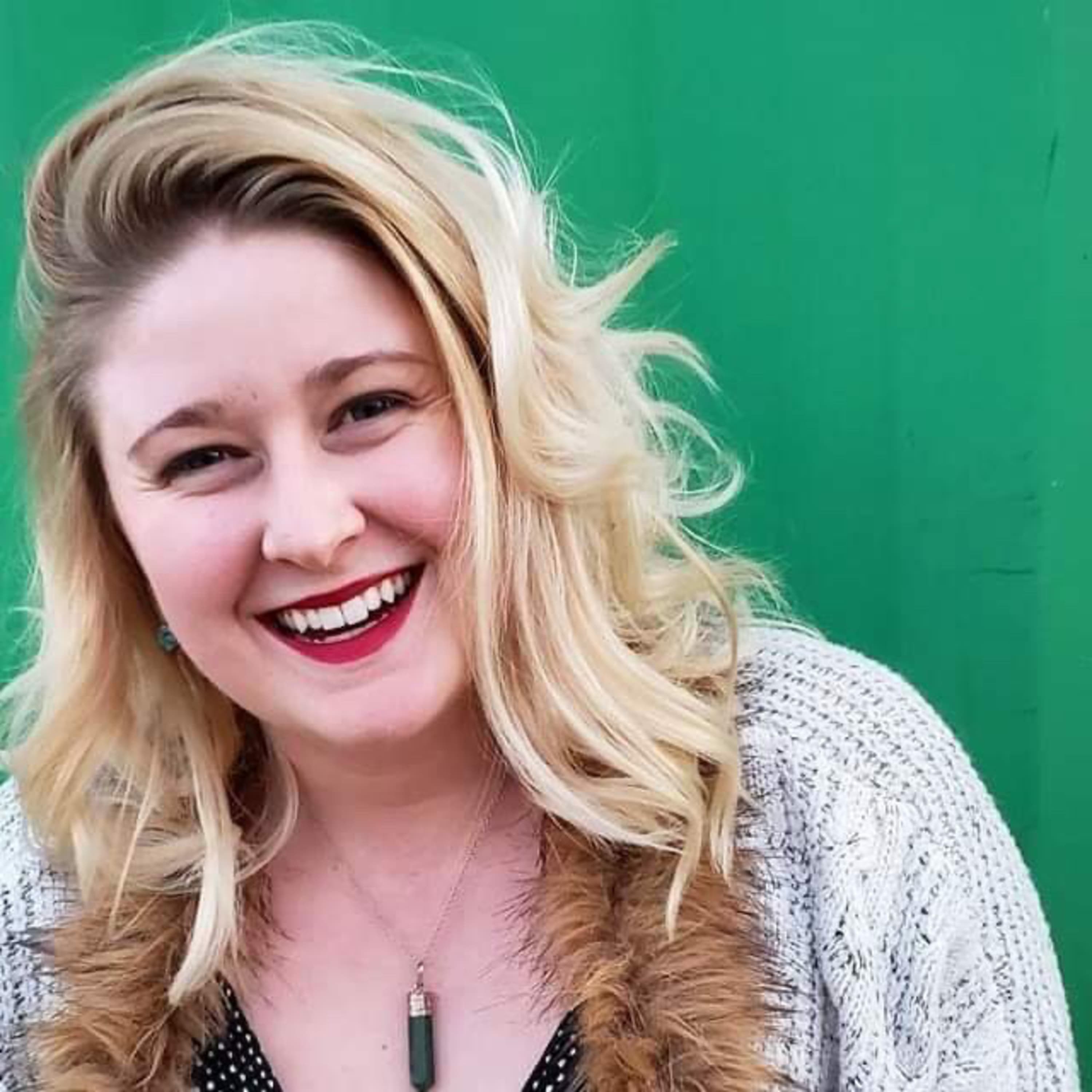 Changing Your Life with Consistent Aligned Actions with Our Business Spotlight Amber Leann Drake